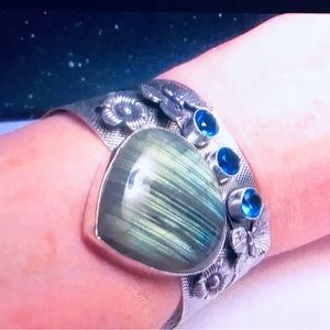 Stunning 925 Sterling Silver Cuff Bracelet